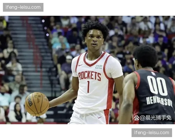 火箭阿门汤普森篮板创生涯新高 年轻前锋攻防两端全面升级